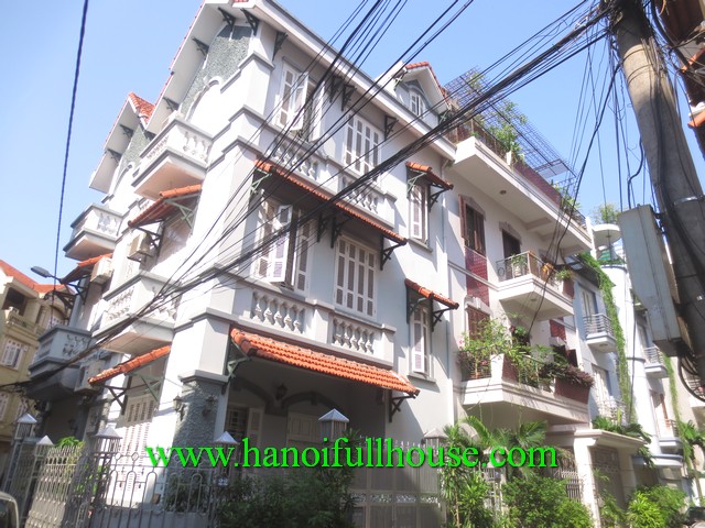 A high quality furnished house in Ba Dinh dist, Hanoi for lease