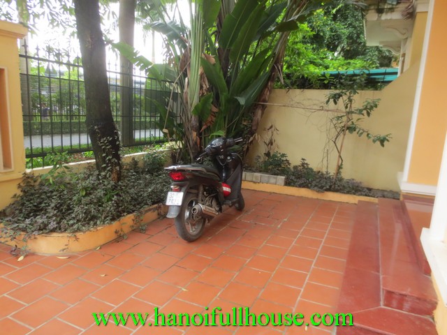 Garden villa in Ciputra Ha Noi for rent. 225m2, fully furnished, garage