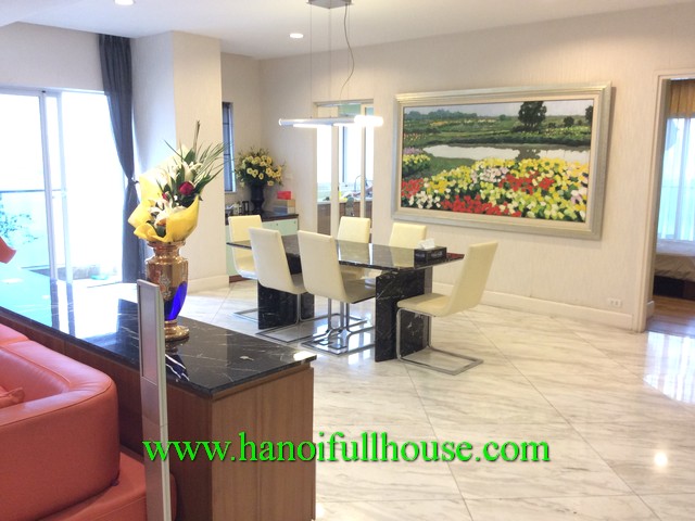 Luxury furnished apartment in Golden West Lake building for rent