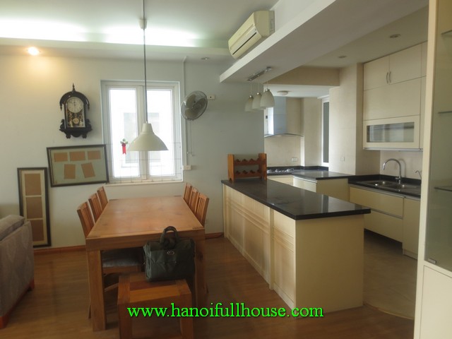 3 bedroom apartment in Ngoc Khanh street, Ba Dinh dist, Ha Noi for rent