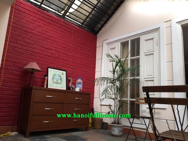 2 bedroom French Style House for rent in Hai Ba Trung dist, Ha Noi