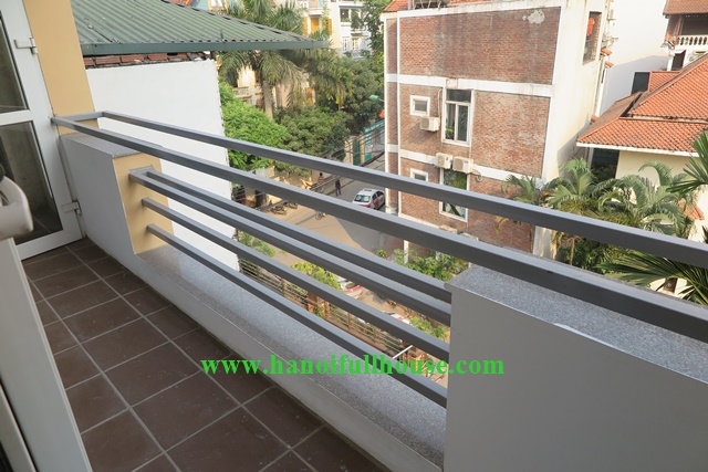 Big gara, modern apartment in Tay Ho, Hanoi with 1br