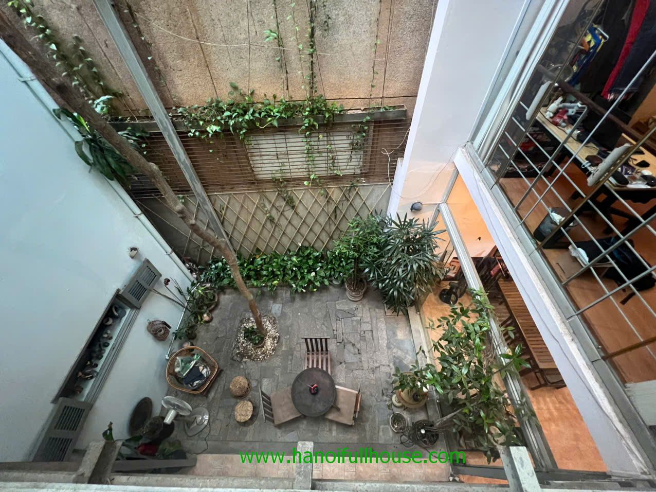 3 bedroom fully furnished perfect house in center, Hai Ba Trung dist, Ha Noi