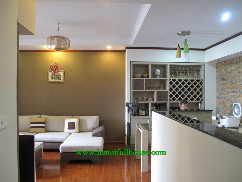 Apartment in Vinaconex 1 building in Trung Hoa street, Cau Giay Dist with 3 bedrooms for rent now