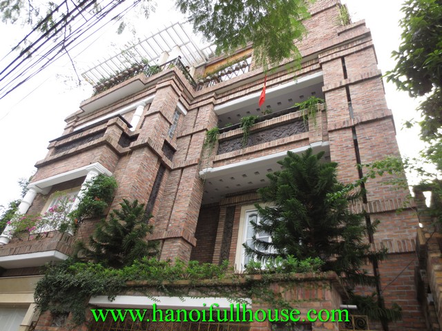 French style beautiful villa Tay Ho dist, Ha Noi. 5 bedrooms, fully furnished, courtyard to lease