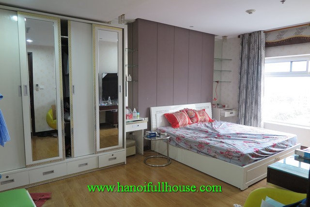 3 bedroom modernly furnished apartment in Hoa Binh green on Buoi street for lease