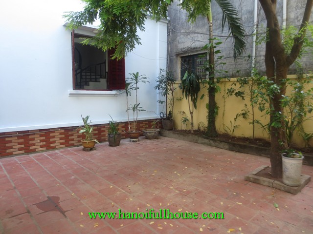 Big courtyard house with a lot of natural light in Tay Ho dist, Ha Noi city for rent