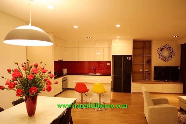 A rental modern 3-bedroom apartment with a beautiful view in Mipec Riverside, Long Bien