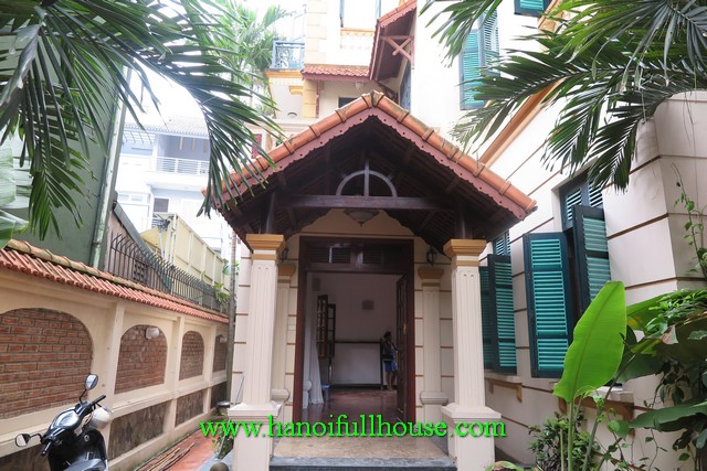 4 bedroom house for rent in Tay Ho dist, Ha Noi