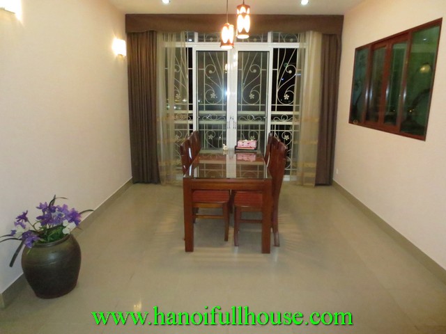 Rental cheap apartment with 3 bedrooms in Ngoc Khanh street, Ba Dinh dist, Ha Noi