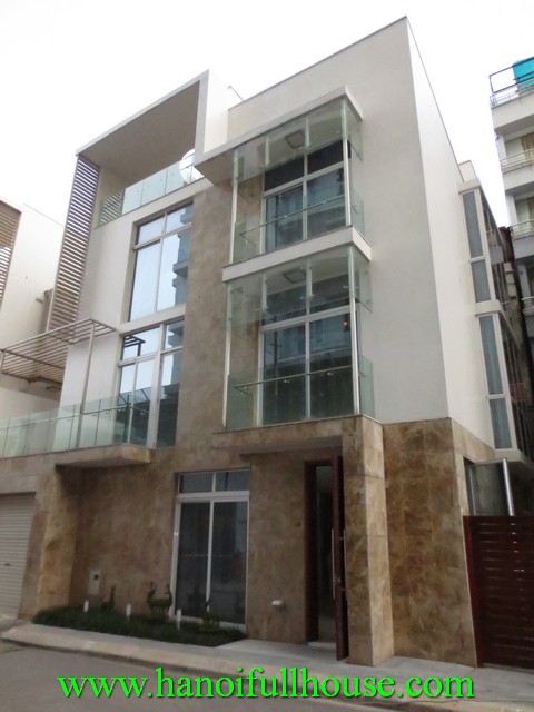 Beautiful villa for rent in Golden West Lake, Tay Ho dist, Ha Noi