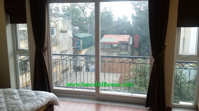 Bright spacious serviced apartment, 01 bedroom, newly furnished, balcony and silent area