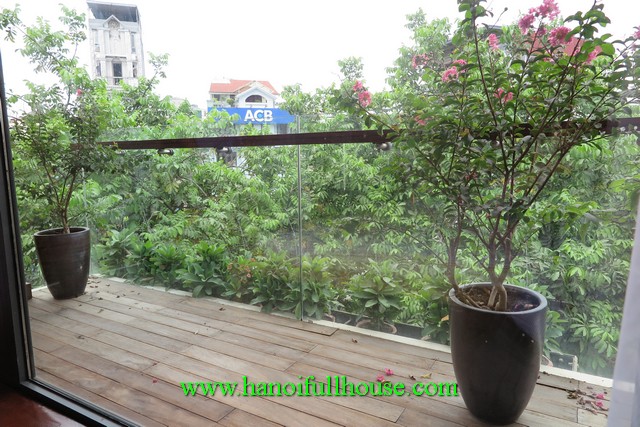 2 bedroom beautiful serviced apartment in center of Hanoi for rent