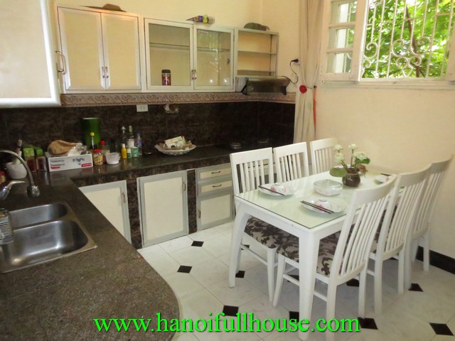 Rental 3 bedroom beautiful house in Hoang Hoa Tham street, Ba Dinh dist