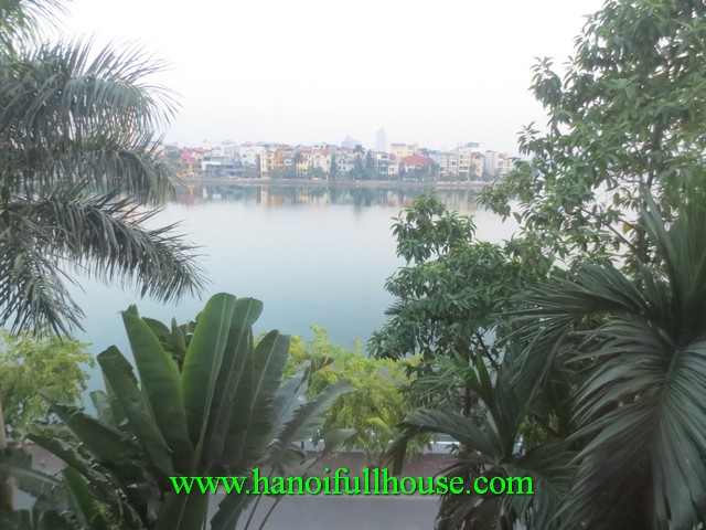 High quality villa on facing Westlake area- Tay Ho dist for rent