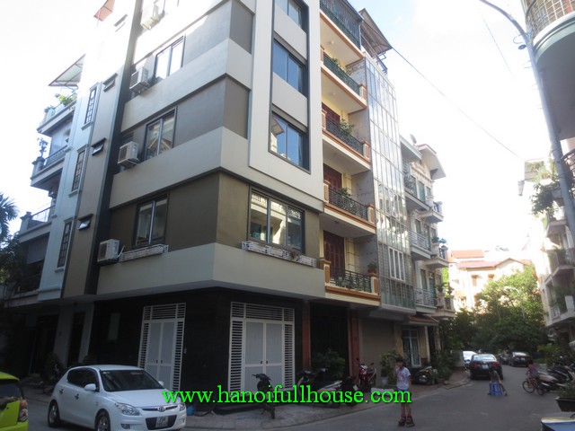 Real estate agent in Hanoi for rent. modern 3 bedroom house rental in Ba Dinh, Ha Noi
