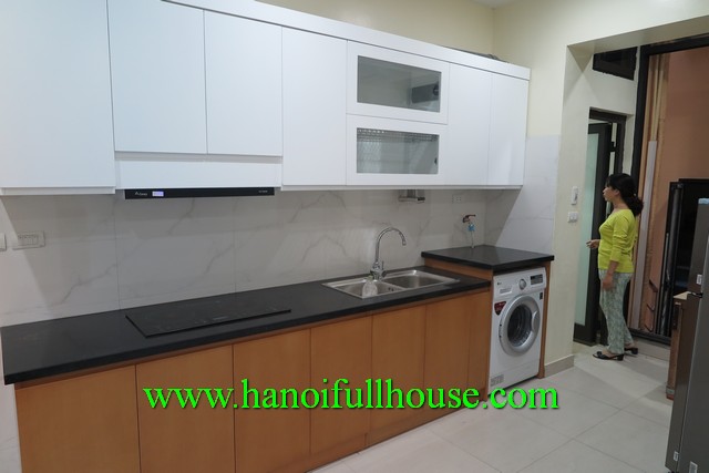 Newly furnished serviced apartment in Hoan Kiem dist, Ha Noi for rent