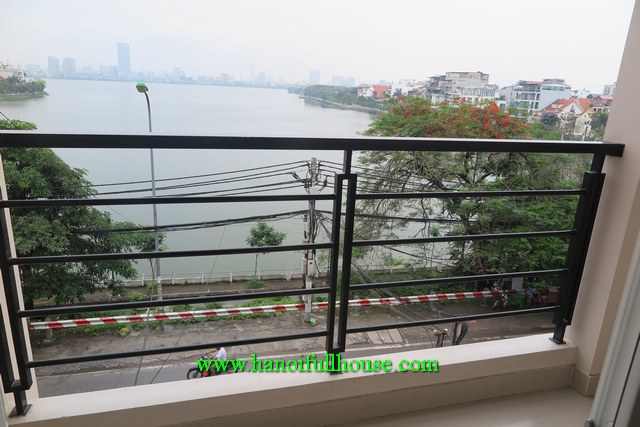 Tay Ho apartment overlooking to Westlake for rent