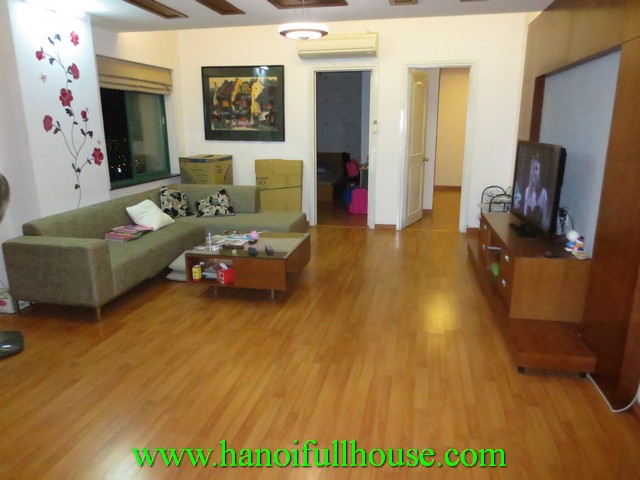 3 bedroom beautiful apartment for lease in Kinh Do building, 93 Lo Duc street, Hai Ba Trung dist