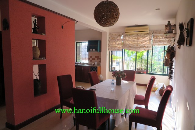 Spacious apartment included 3 bedroom for rent in Dong Da dist, Ha Noi