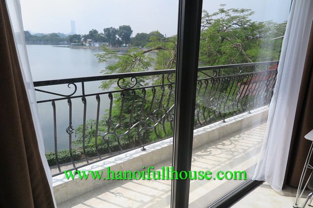 Truc Bach beautiful serviced apartment, lake view, balcony, bright, airy