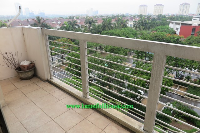 Rent a cheap apartment with 3 bedroom in Ciputra international urban Hanoi