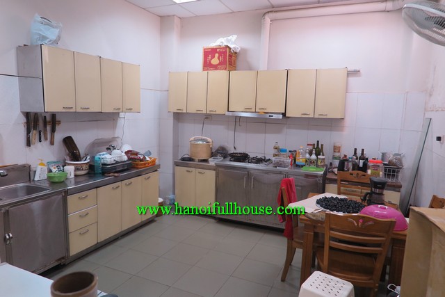 look for rentals four bedroom house in Hoan Kiem district, Ha Noi, Viet Nam