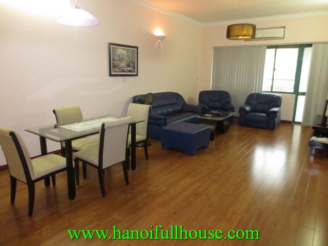 2 bedroom fully furnished beautiful apartment for lease in Lang Ha street, Dong Da Dist
