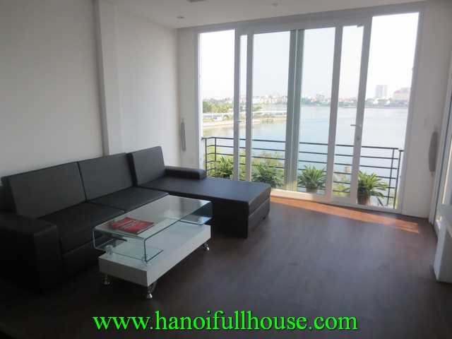 Lake view serviced apartment for rent in Tay Ho dist