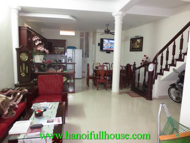 Find 4 bedroom house to rent in Ba Dinh dist, Ha Noi, Viet Nam