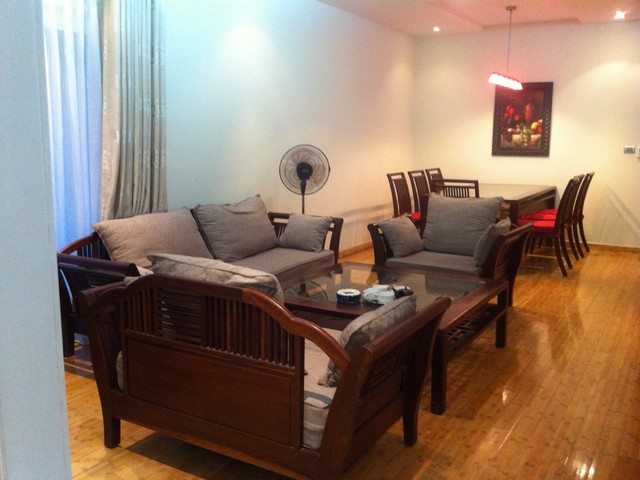 A high-class apartment with 3 bedrooms, 2 bathrooms for rent in Dong Da dist, Ha Noi