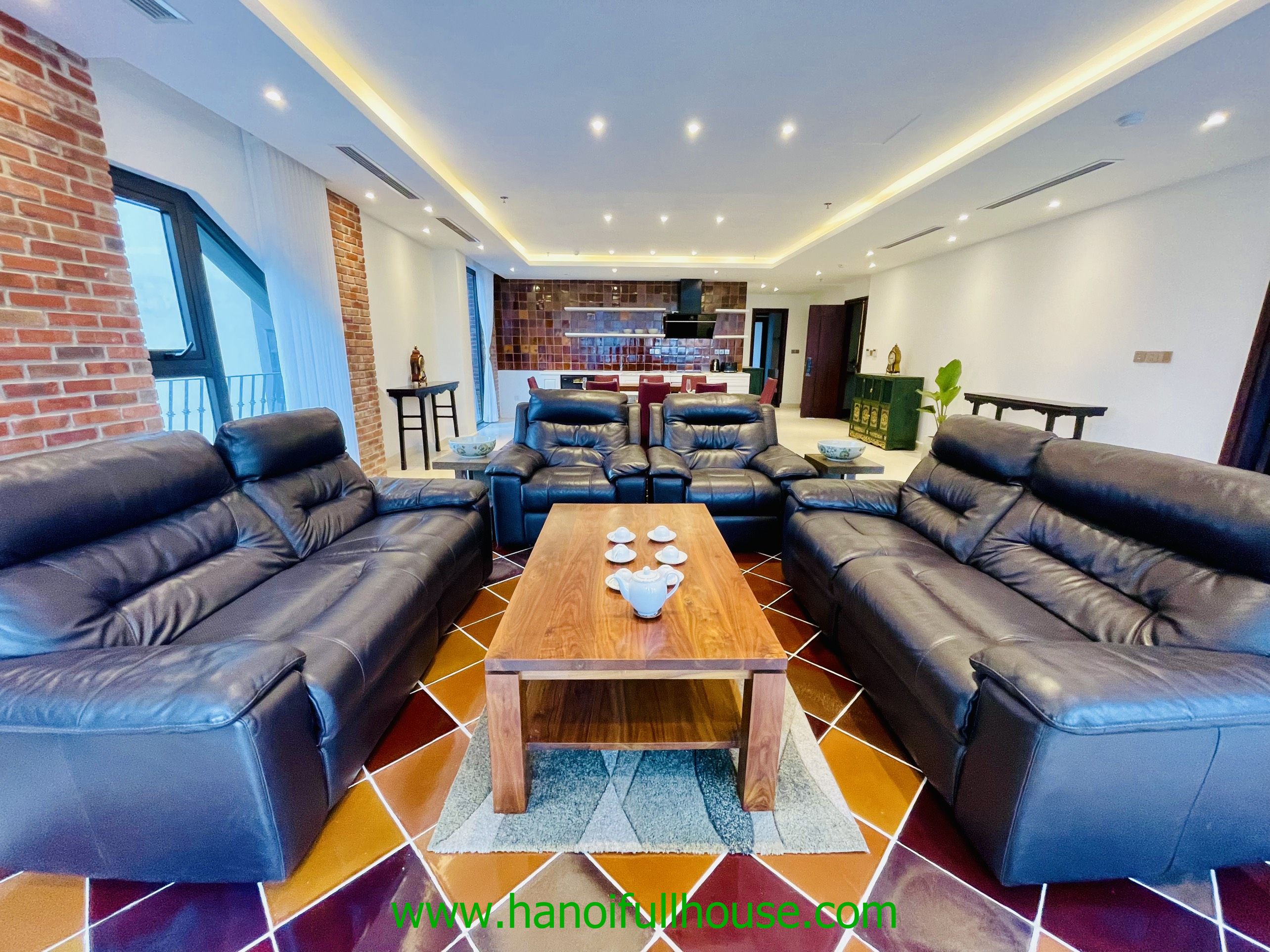 Charming apartment with 3 bedrooms on Dang Thai Mai str for lease
