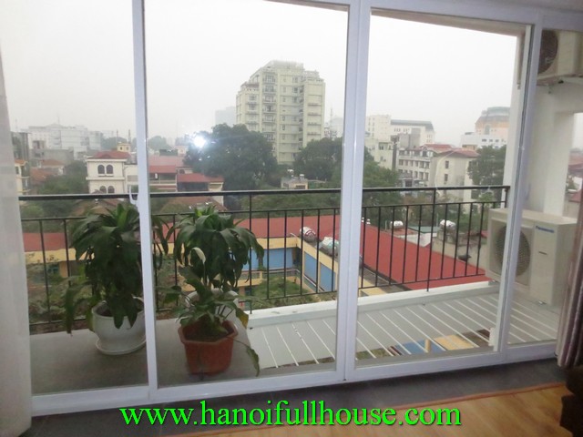 Beautiful balcony serviced apartment with 1 bedroom for rent in Hoankiem dist, Hanoi
