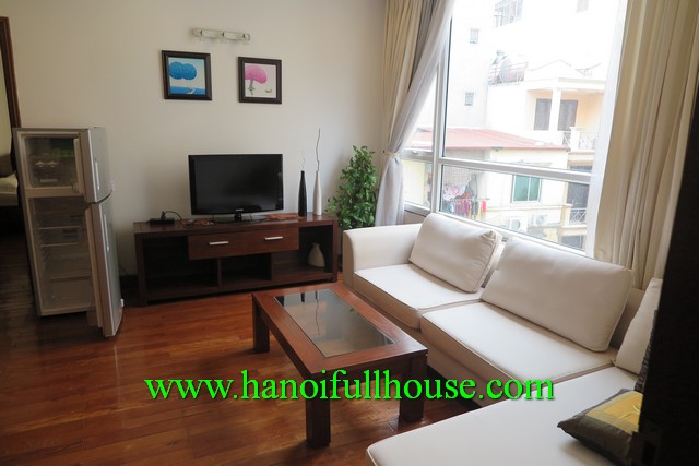 One bedroom beautiful serviced apartment for rent in Truc Bach area, Ba Dinh dist, Ha Noi