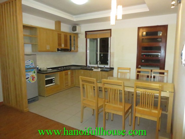 Renting an apartment with 3 bedrooms in Tay Ho dist, Ha Noi, Viet Nam