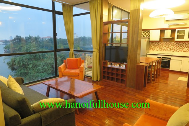Great lake view, balcony serviced apartment in Tay Ho, Ha Noi for rent