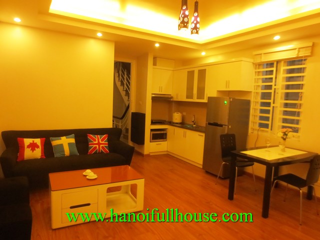 Newly furnished serviced apartment with 2 bedrooms in Ba Dinh dist to rent