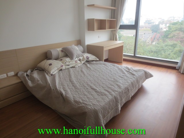 Full serviced apartment for rent in Hai Ba Trung dist, Ha Noi. 1 bedroom, lift, wooden floor