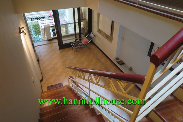 4 bedroom modern house in Hoan Kiem, Ha Noi for rent.