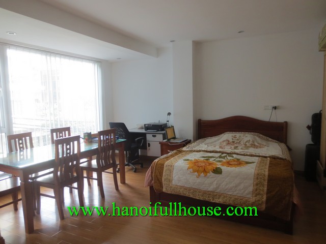 01 bedroom beautiful serviced apartment in Tay Ho dist for rent