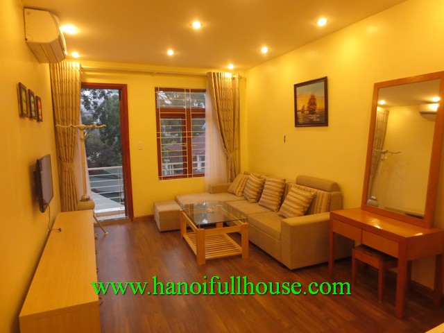 A lovely serviced apartment is nearby Thong Nhat park, Hanoi for rent