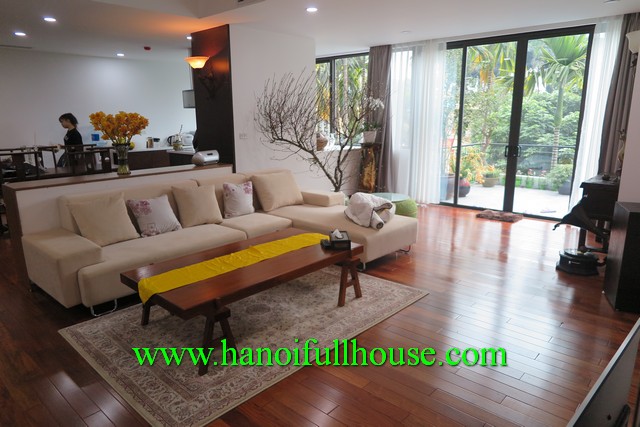 4 bedroom modern serviced apartment for rent in Tay Ho, Ha Noi