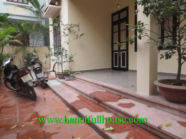 Nhà hiện đại 5 phòng ngủ cho người Nước Ngoài thuê quận Ba Đình, Hà Nội