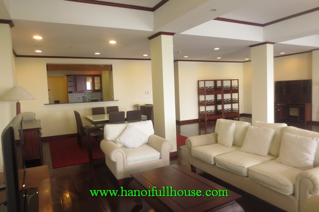 3 bedroom luxury serviced apartment beside West Lake Tay Ho Ha Noi for rent