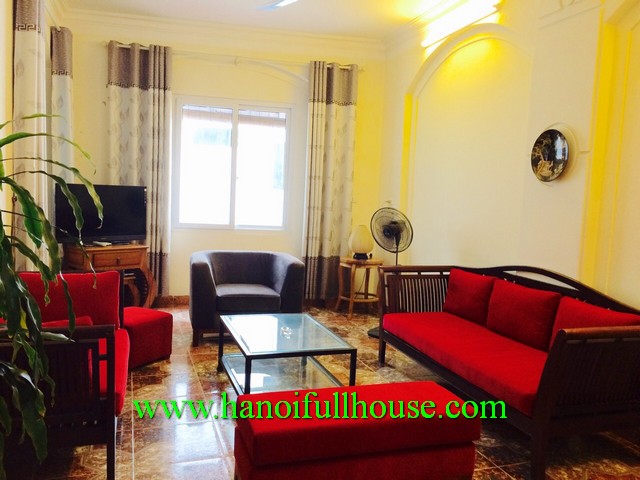 Super-cheap serviced apartment for rent in Truc Bach lake, Ba Dinh, HN