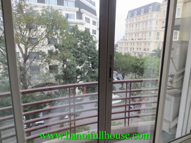 One bedroom charming serviced apartment for rent in Hoan Kiem dist, Ha Noi