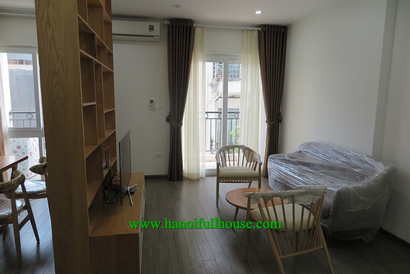 Nice 2 bedroom service apartment on Tu Hoa street with balcony, terrace.