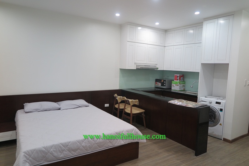 Cho thuê căn hộ nhỏ xinh, nội thất mới, đầy đủ dịch vụ ở Tây Hồ