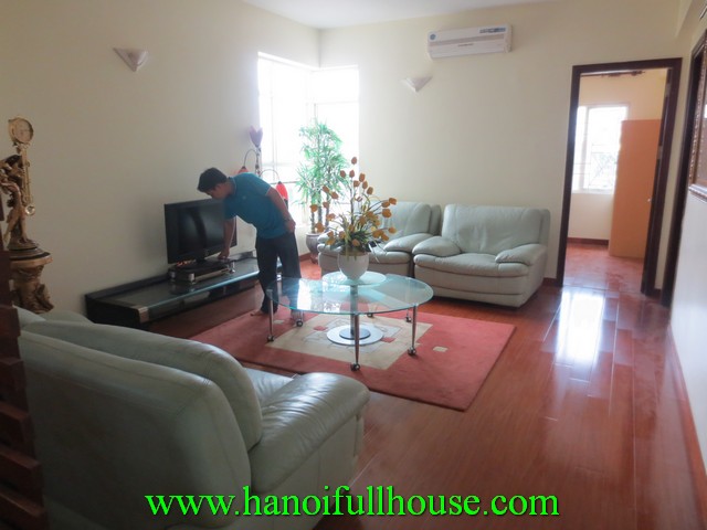 Cheap nice apartment with 3 bedrooms for rent in Ciputra urban, Tay Ho dist