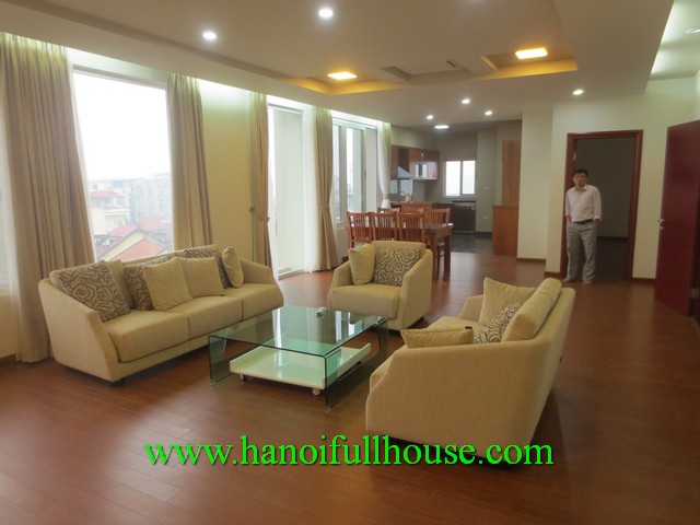 Gorgeous 3 bedroom serviced apartment right in Tay Ho dist center